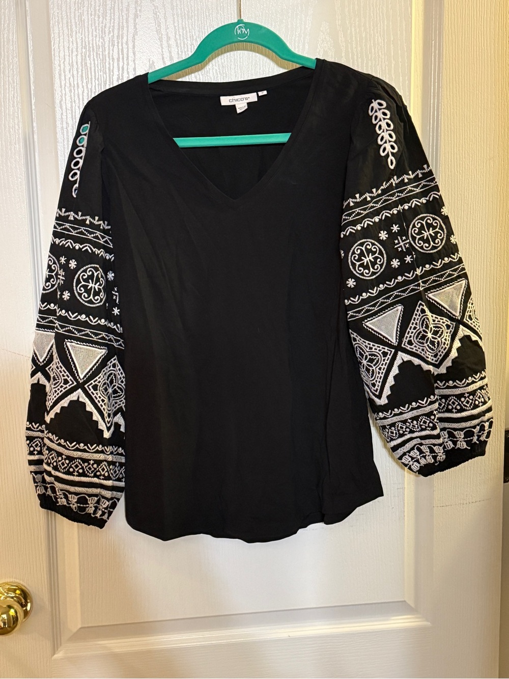 Chico's Black V-Neck Tunic with White Embroidered Balloon Sleeves